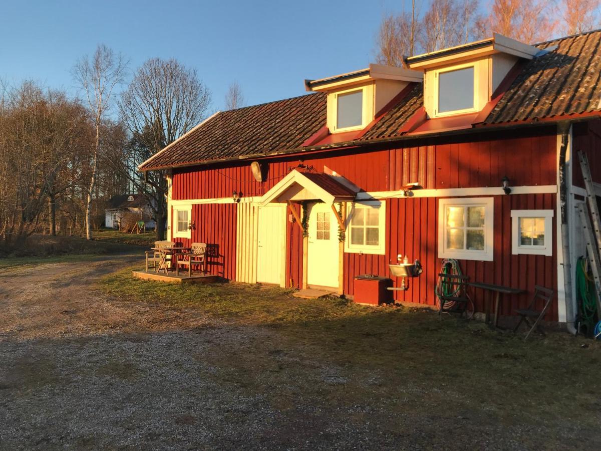 Ranch Moerby Bed & Breakfast Stora Mellosa Exterior photo